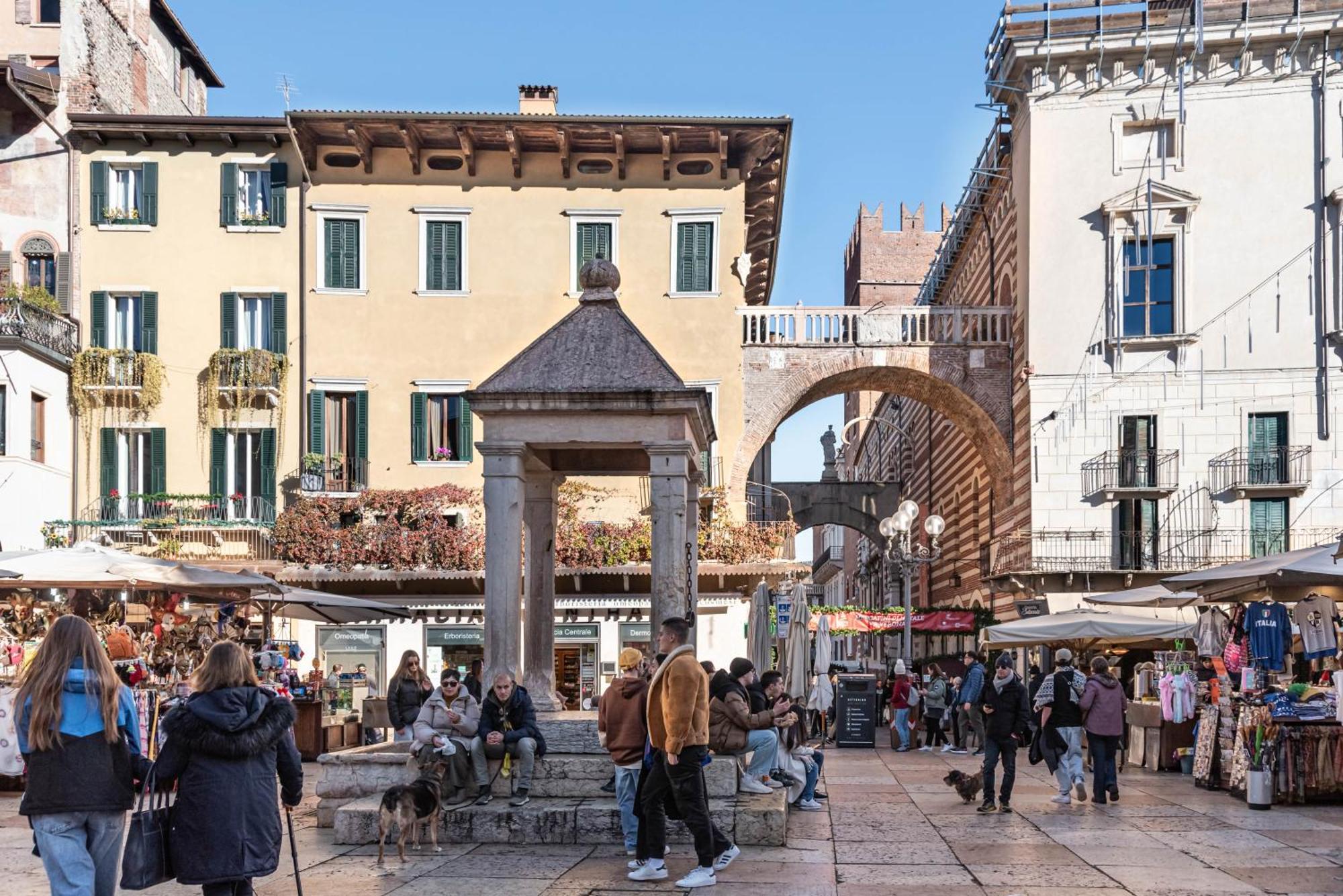 We Home - Romeo&Giulietta Luxury Retreat Verona Bagian luar foto