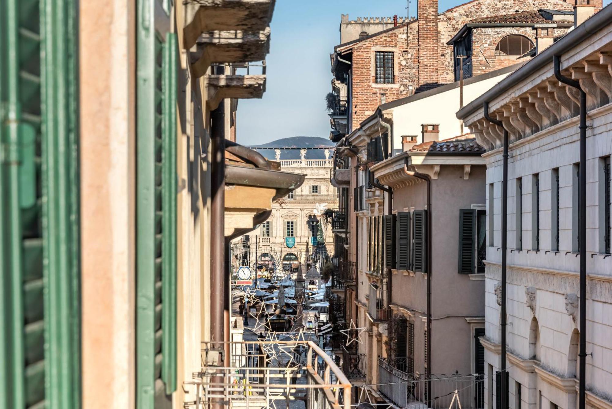 We Home - Romeo&Giulietta Luxury Retreat Verona Bagian luar foto