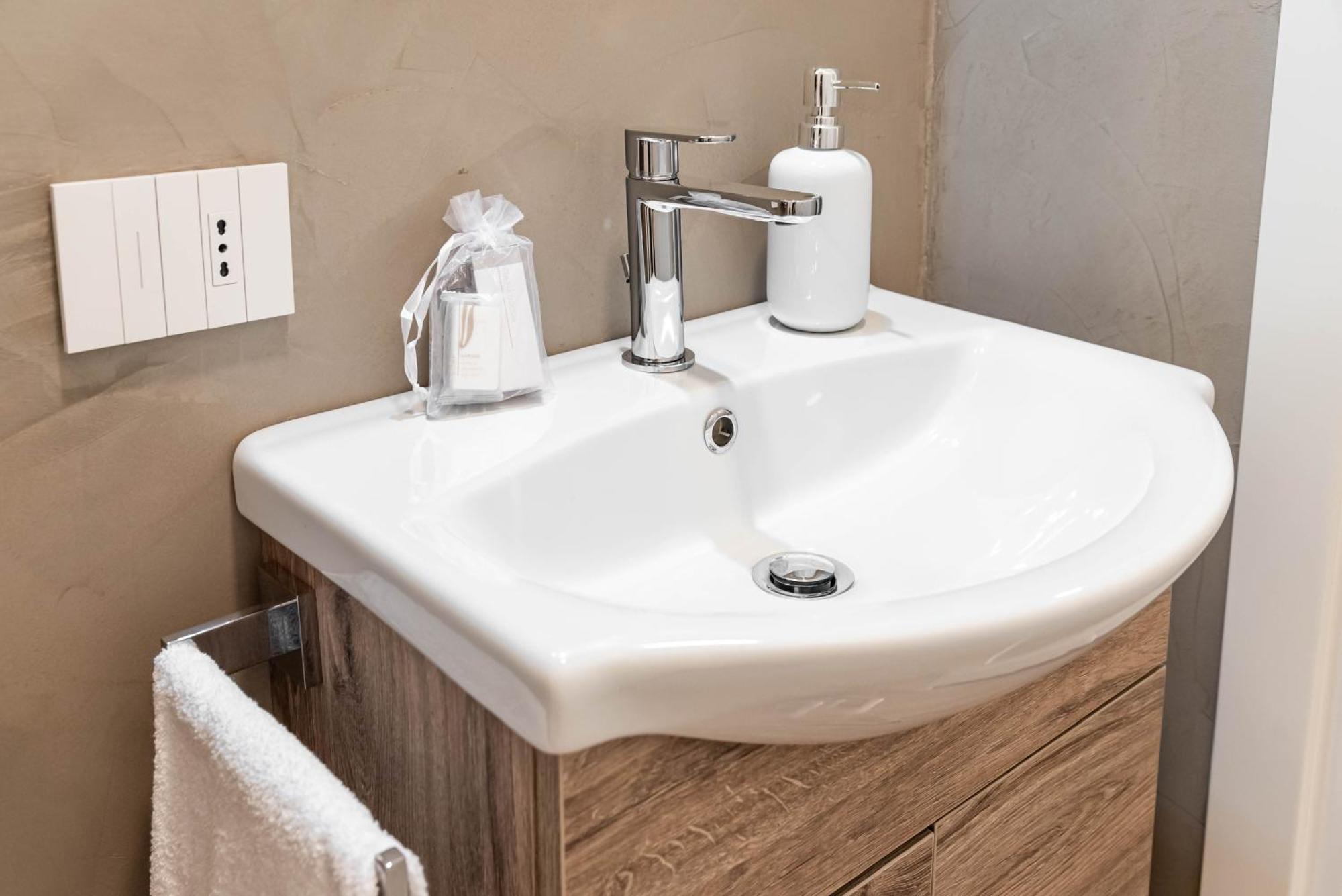 We Home - Romeo&Giulietta Luxury Retreat Verona Bagian luar foto